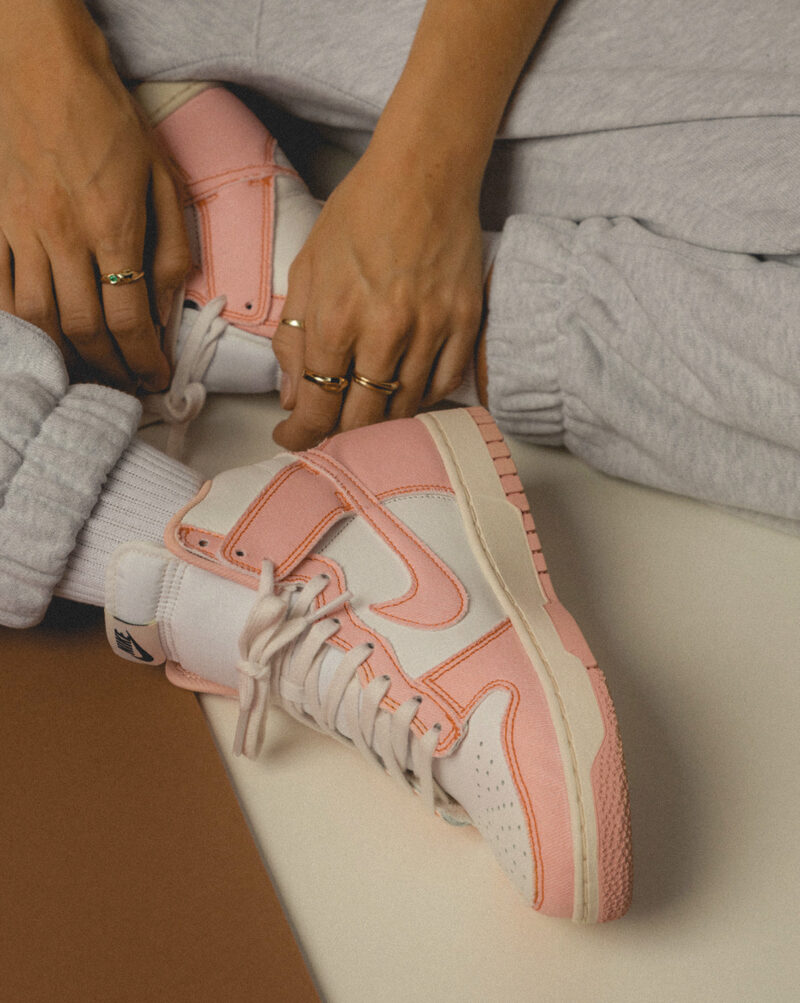 Nike Wmns Dunk Hi 1985 *Artic Orange* – Bild 5